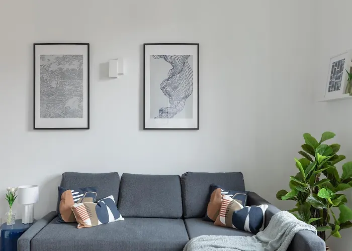Iflat Magnificent Central Apartment